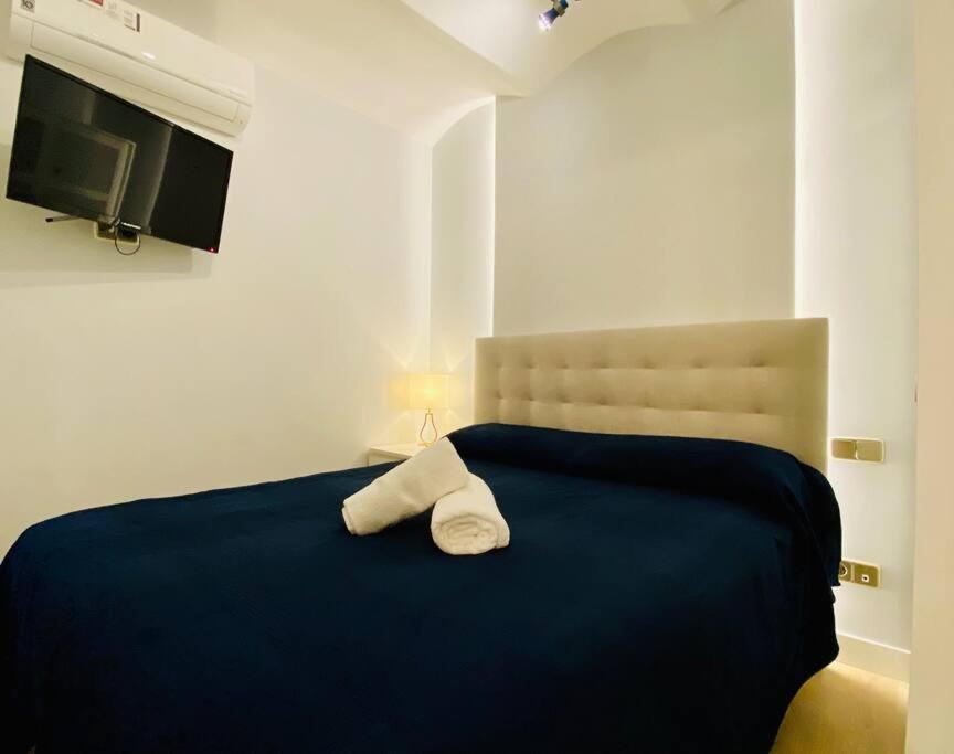 Plaza Santa Ana Ec Apartment Madrid Exterior photo